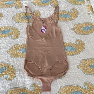 Slimmers body shape-wear excellent condition size L NWOT